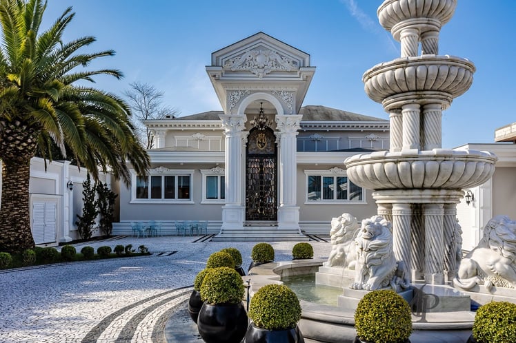 Casa F.N.